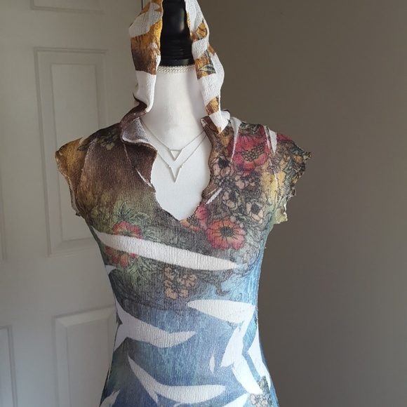 Mesh knit beautiful colored top - Picture 3 of 3